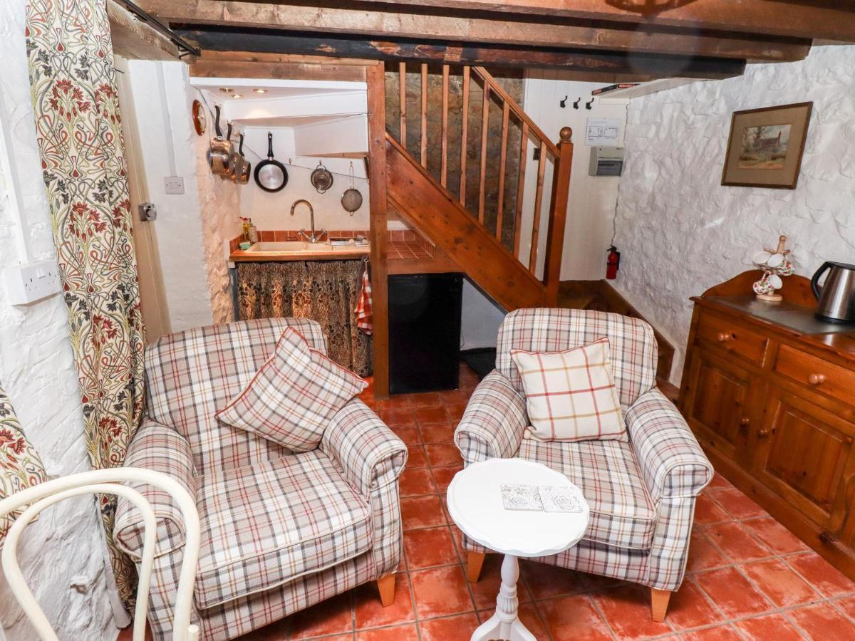 Old Blacksmiths Cottage マーケット・レーゼン エクステリア 写真