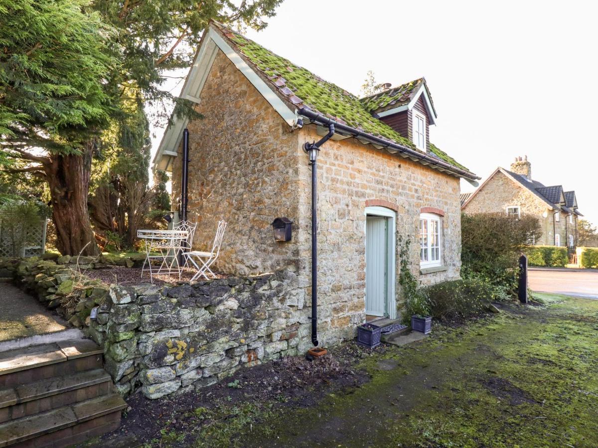Old Blacksmiths Cottage マーケット・レーゼン エクステリア 写真
